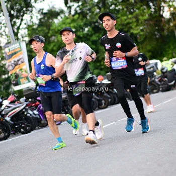 Runner Photo 4115641