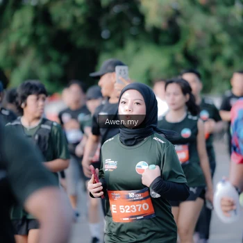 Runner Photo 4115643