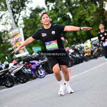 Runner Photo 4115648