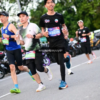 Runner Photo 4115651