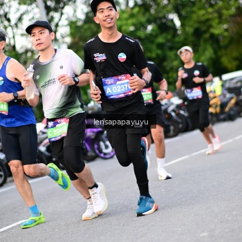 Runner Photo 4115661