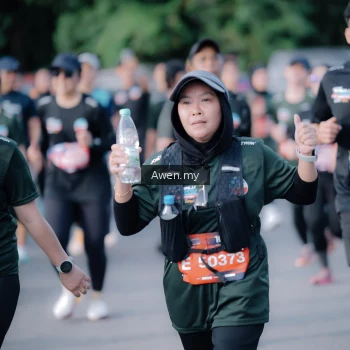 Runner Photo 4115674