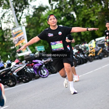 Runner Photo 4115678