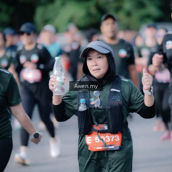 Runner Photo 4115686