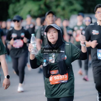 Runner Photo 4115694