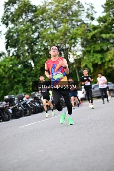 Runner Photo 4115709