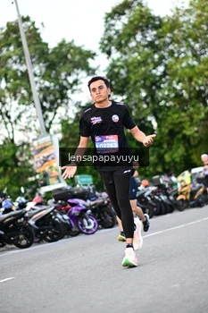 Runner Photo 4115726