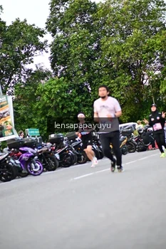Runner Photo 4115731