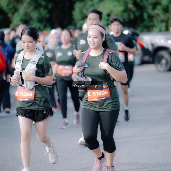 Runner Photo 4115736