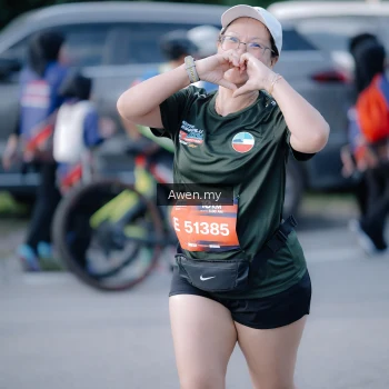Runner Photo 4115741