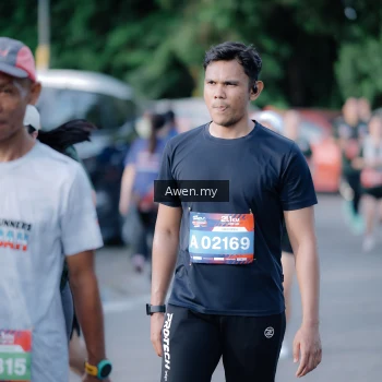 Runner Photo 4115750