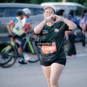 Runner Photo 4115764
