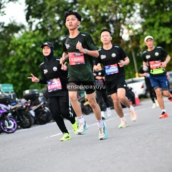 Runner Photo 4115768