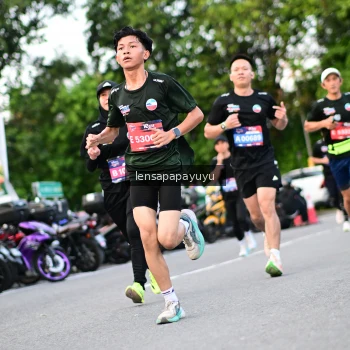 Runner Photo 4115774