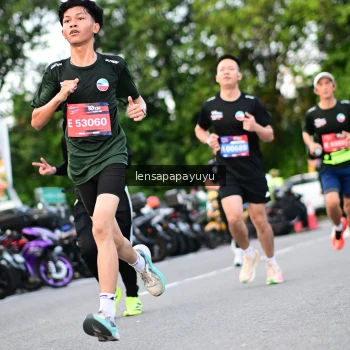 Runner Photo 4115781