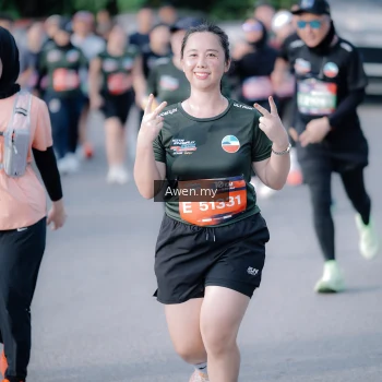 Runner Photo 4115786