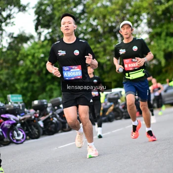 Runner Photo 4115790