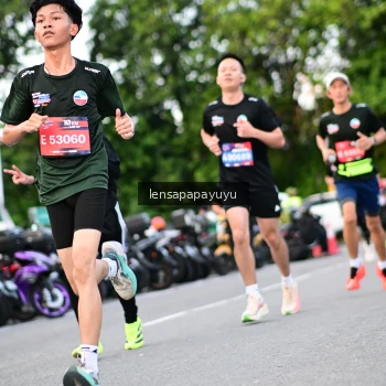 Runner Photo 4115792
