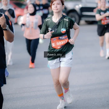 Runner Photo 4115798