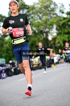 Runner Photo 4115806