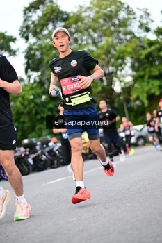 Runner Photo 4115811