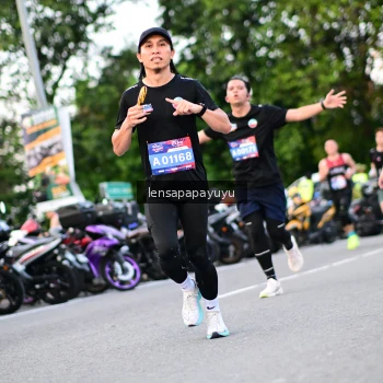Runner Photo 4115820