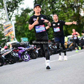 Runner Photo 4115823