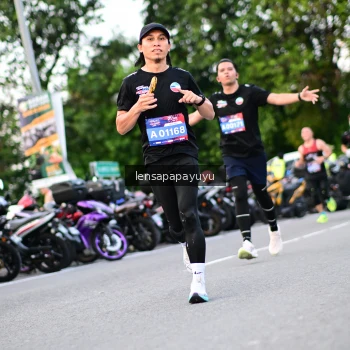 Runner Photo 4115824