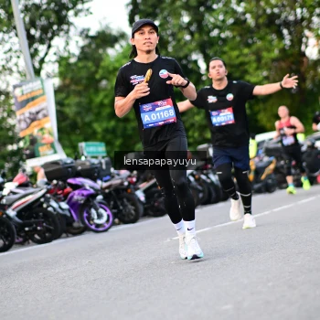 Runner Photo 4115827