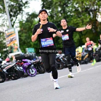 Runner Photo 4115828