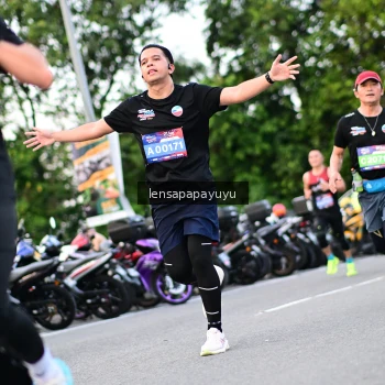 Runner Photo 4115837