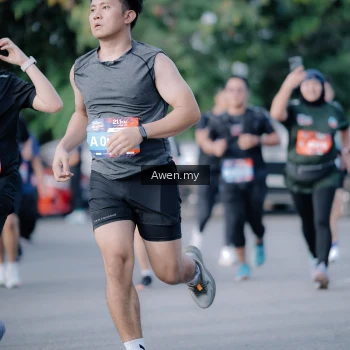 Runner Photo 4115855