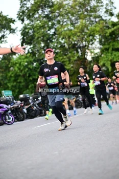 Runner Photo 4115860