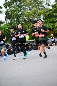 Runner Photo 4115881