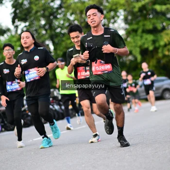 Runner Photo 4115884