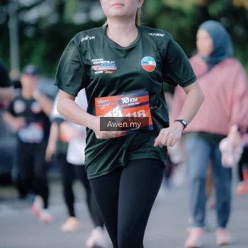 Runner Photo 4115894