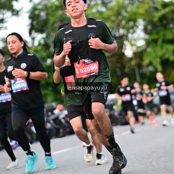 Runner Photo 4115897