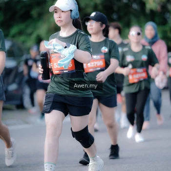 Runner Photo 4115905