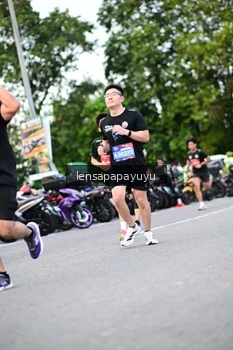 Runner Photo 4115910