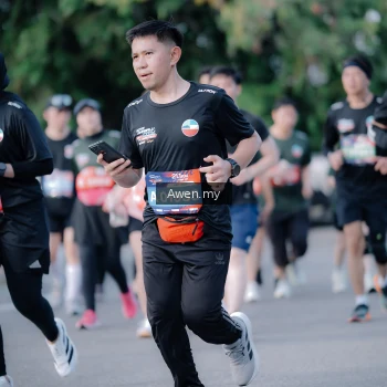 Runner Photo 4115920