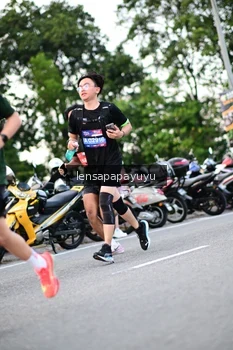 Runner Photo 4115923