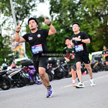 Runner Photo 4115926