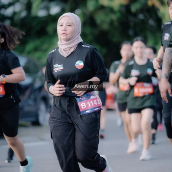 Runner Photo 4115929