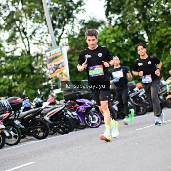 Runner Photo 4115932