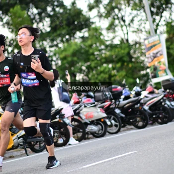 Runner Photo 4115933