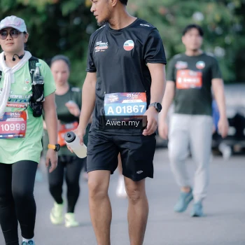Runner Photo 4115936