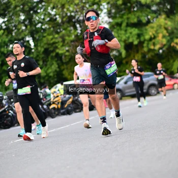 Runner Photo 4115948