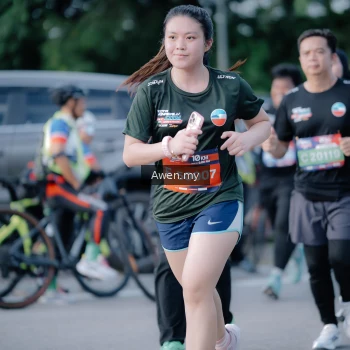 Runner Photo 4115953