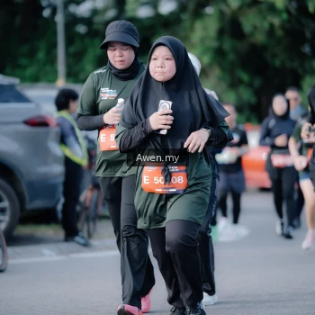 Runner Photo 4115975