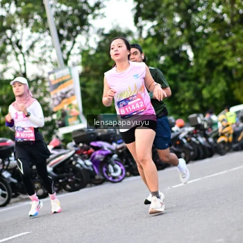 Runner Photo 4115977
